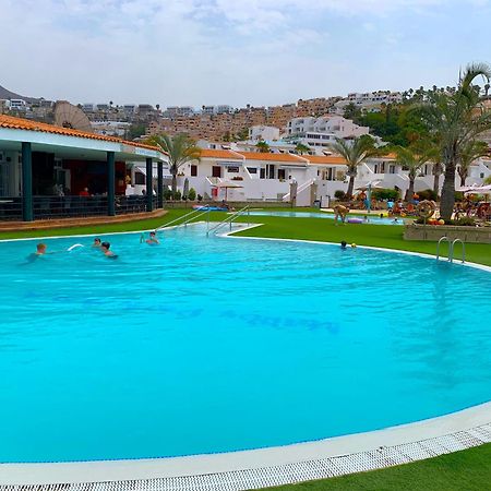 Ocean Breeze And Seaview Resort アデヘ エクステリア 写真