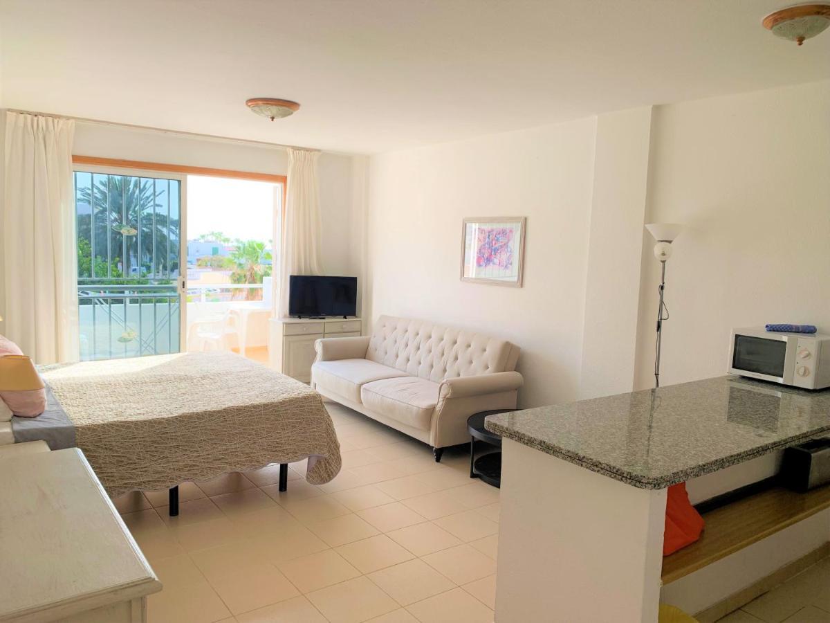 Ocean Breeze And Seaview Resort アデヘ エクステリア 写真